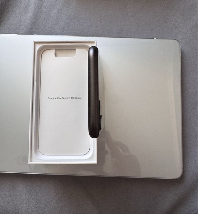 Айфон 11  128гб состояние идеальное