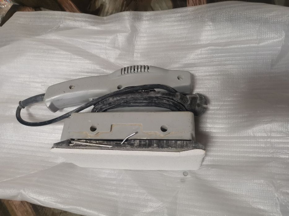 Вибро шлайф Енхел прав 135 вата