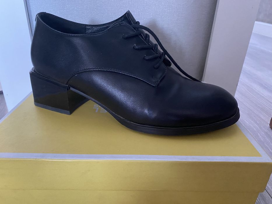 Туфли новые женские