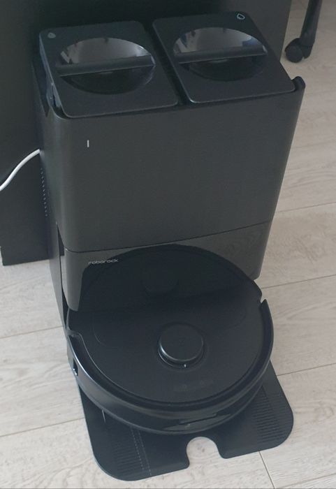 Robot aspirator si mop Roborock Qrevo QR 798 NOU