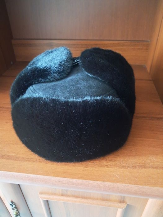 Продадим шапку мужскую