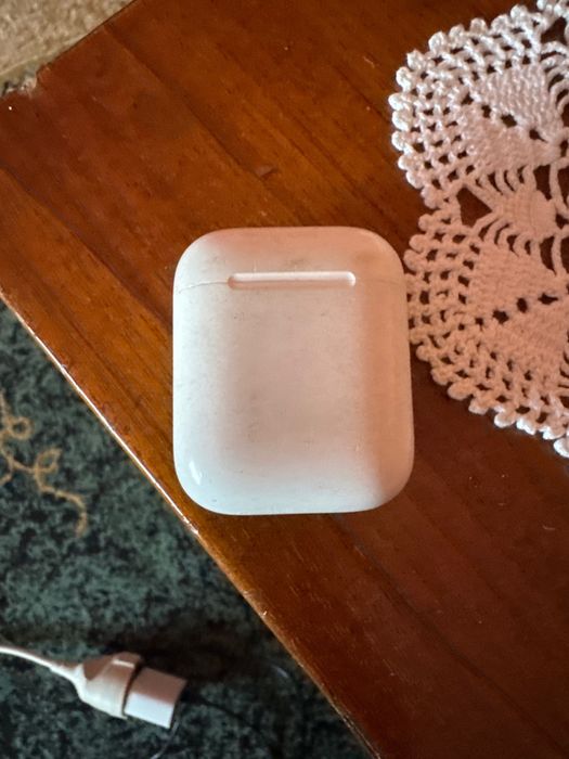 Casti apple , prima generatie