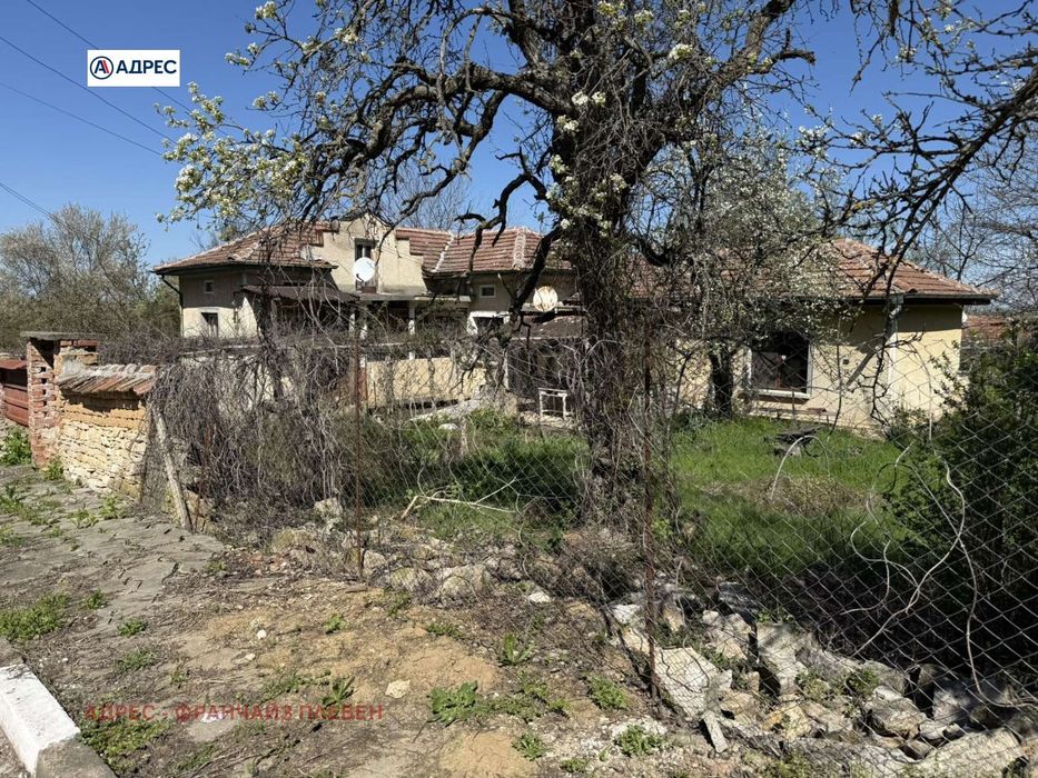 Продава се Къща в с. Крушуна, Област Ловеч - 120 кв.м за 204 €/кв.м - Снимка #1