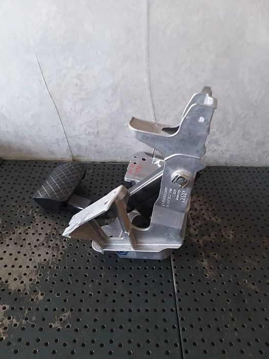Pedala frana audi a4 b9 8w 8w1723117b