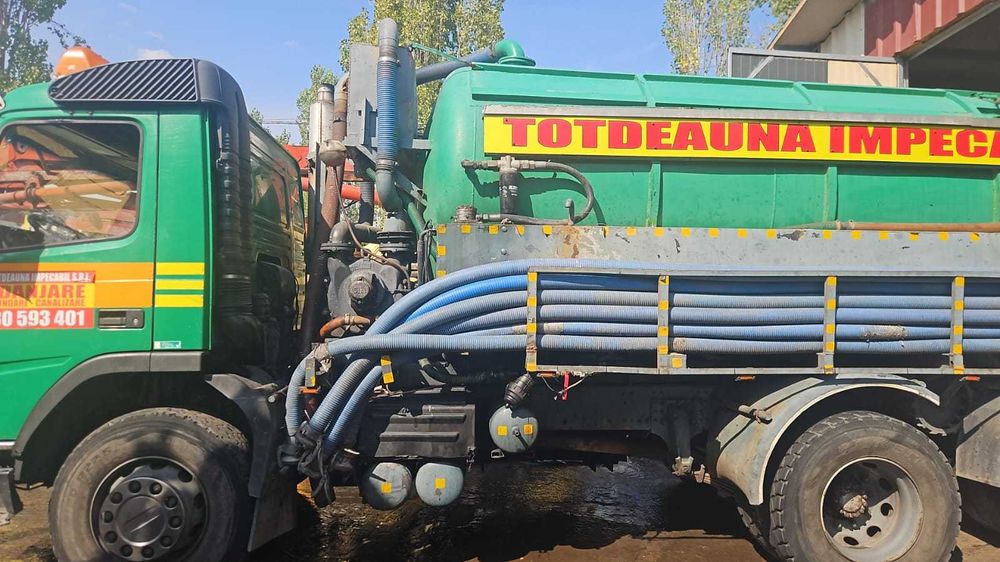 Vand autovidanja combinata Volvo