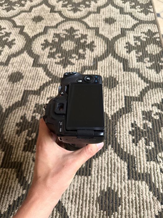 Canon EOS 200Dii