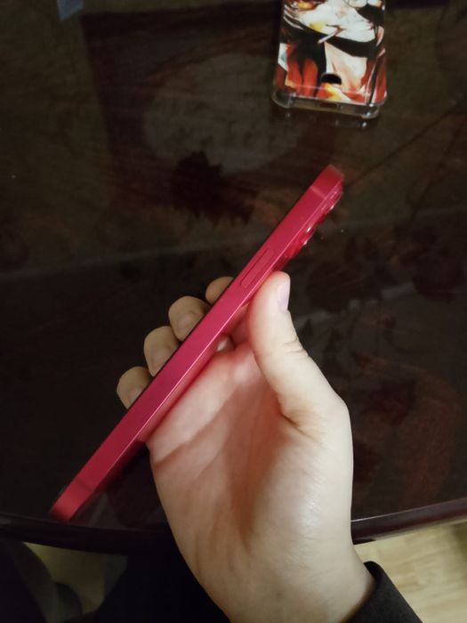 Продаю iphone 14 plus с коробкой