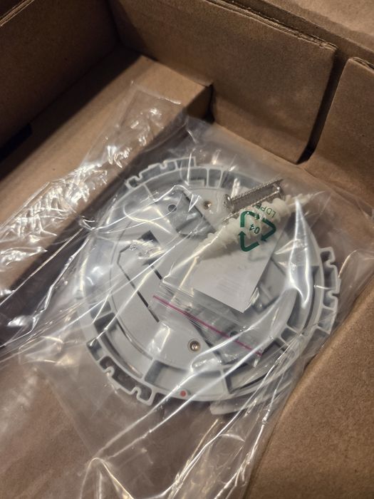 Access point profesional/enterprise Extreme Networks AP4000-WW WiFi 6E 3.9Gbps PoE – complet, testat, 100% FUNCȚIONAL