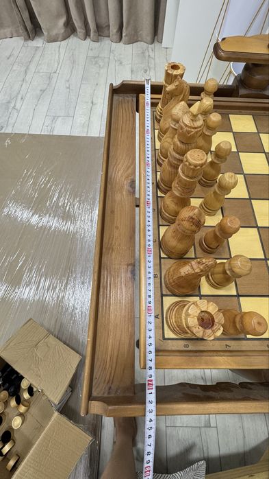 Продам шахмат/нарды 2 в одном
