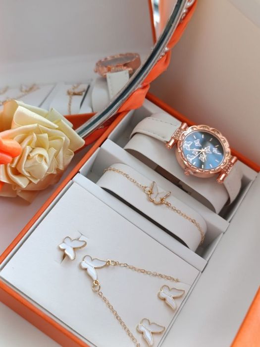 Zargarlik buyumlari sovg'a komplekti soat, marjon, uzuk, sirg'alar...