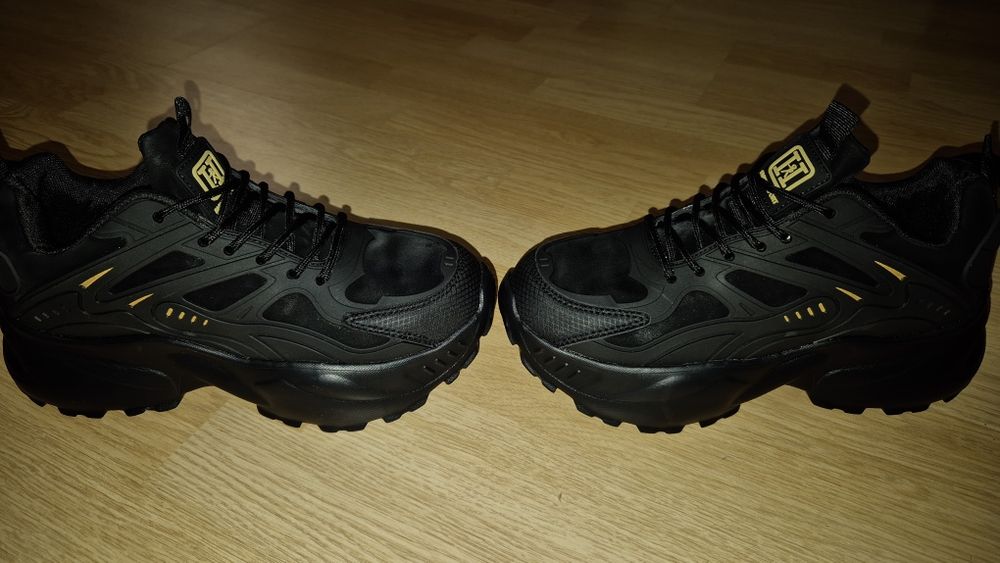 Дамски маратонки 39