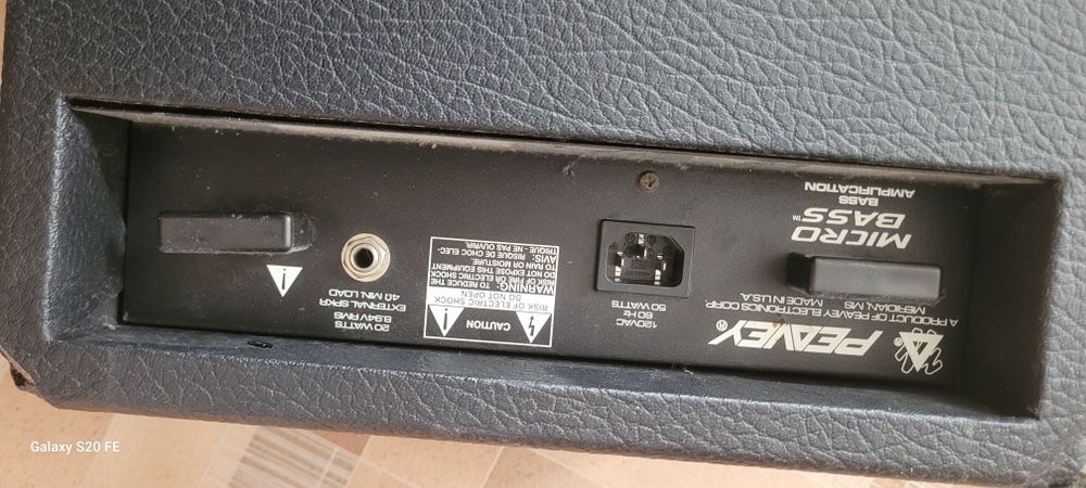Комбоусилитель Peavy microbass 3