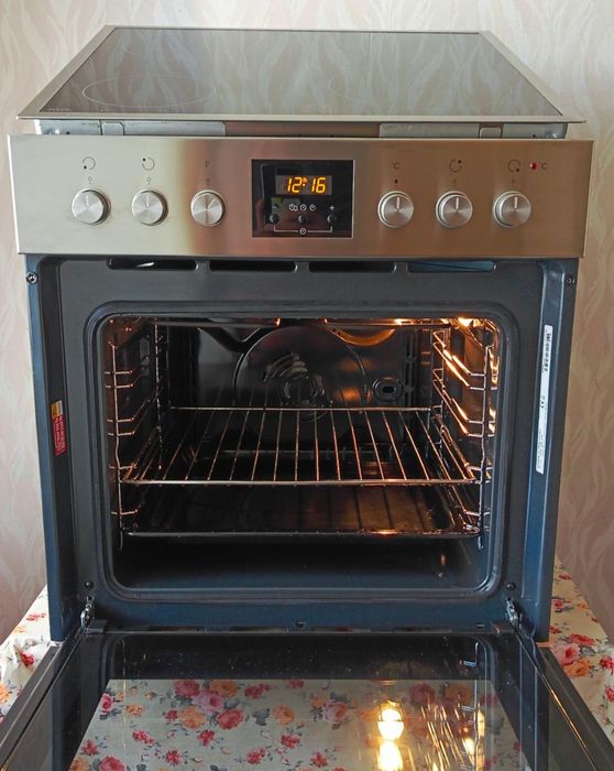 Cuptor și plita electrica