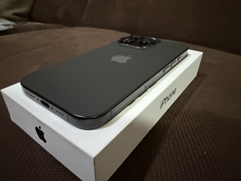 Vand iphone 16pro stare foarte buna