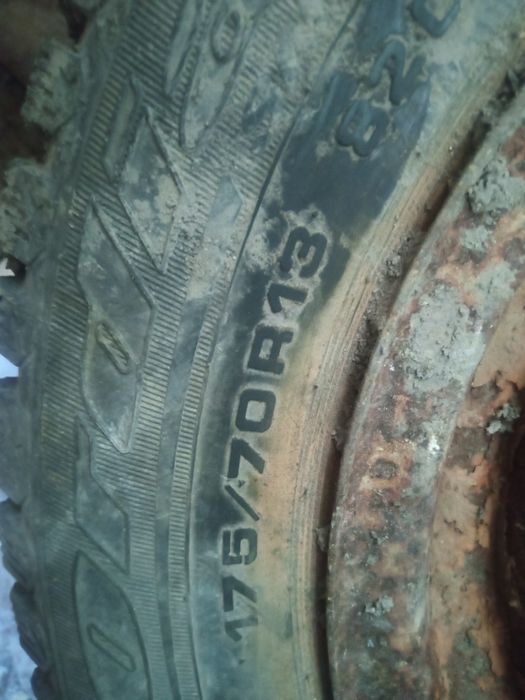 Продам запаску на 13 175на70