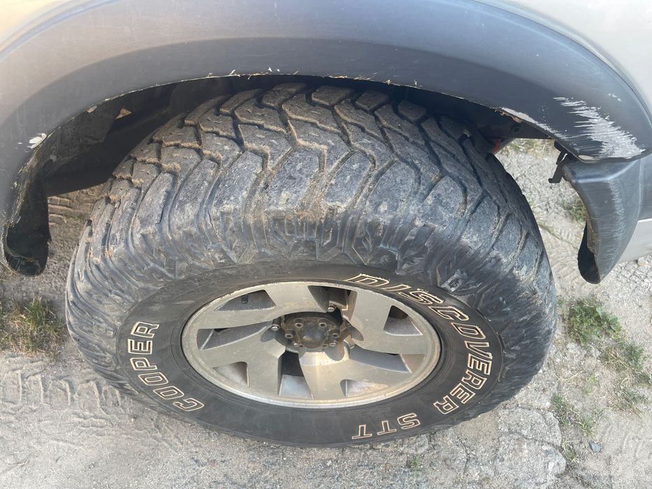 Джанти с гуми 285/75/16-(33)