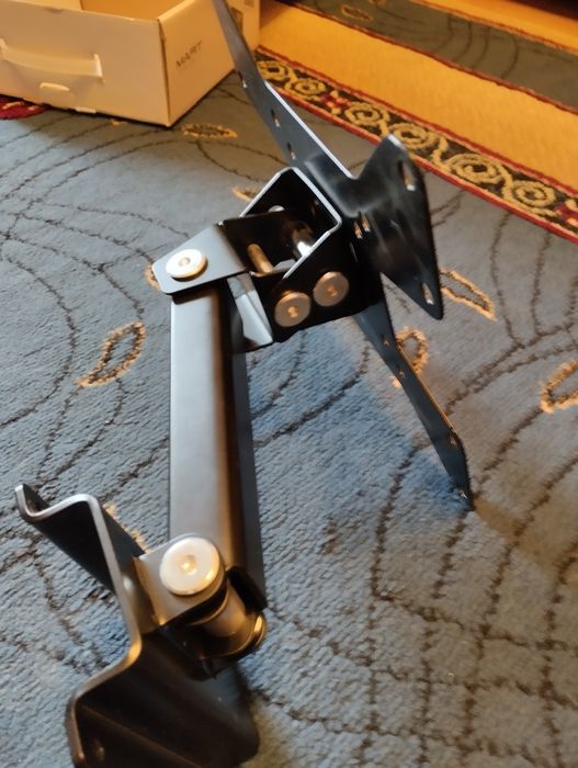 Крепление для телевизора.