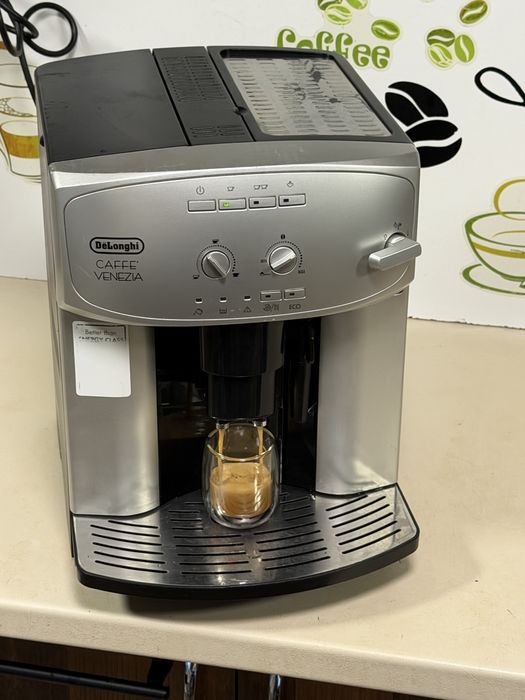 Кафемашина кафе автомат delonghi caffe Venezia с гаранция