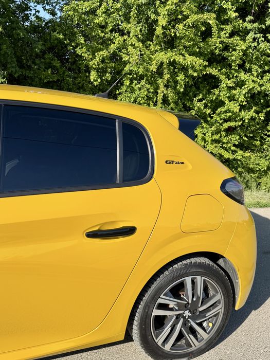 Vand Peugeot 208, 2023,  Allure pack