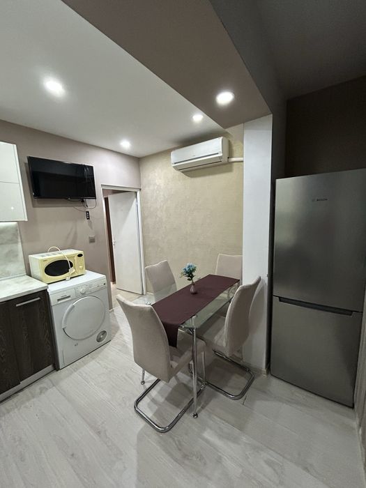 Дава се под наем Тристаен апартамент в Стара Загора, Център - 60 кв.м за 383.52 € - Снимка #3