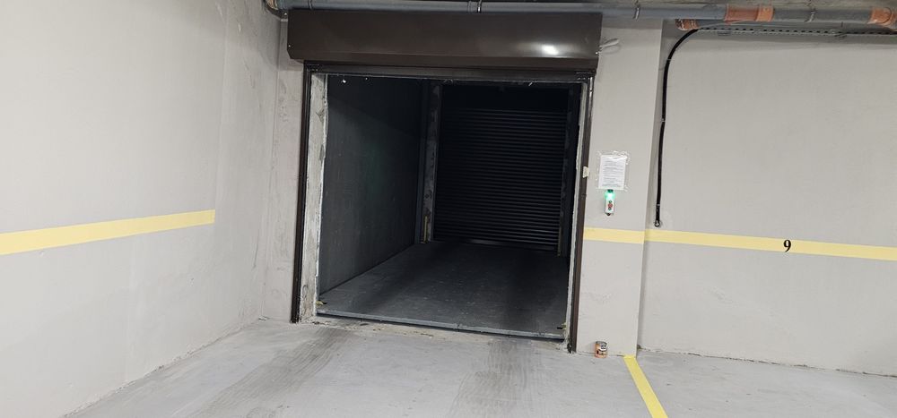 Дава се под наем Гараж / Паркомясто в София, Зона Б-18 - 15 кв.м за 127.5 € - Снимка #1