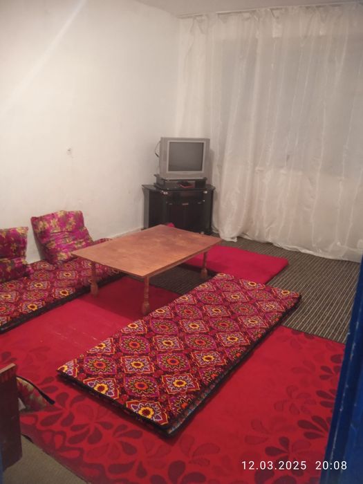 1 хонали квартира сотилади. Уй узимники. Чирчик Аранча