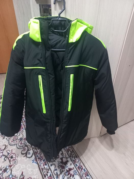 Продам Куртка зимняя