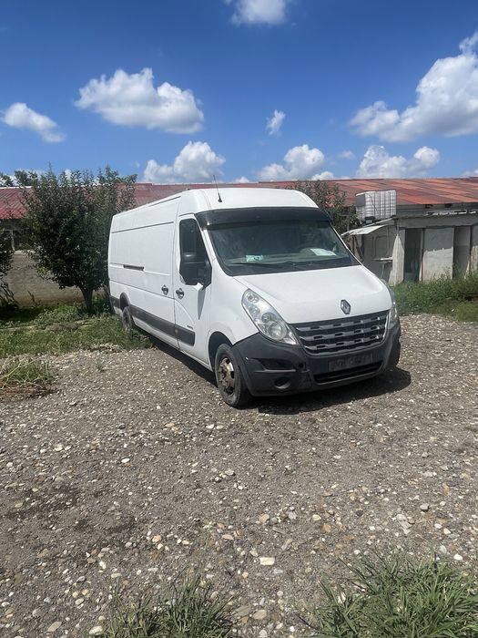Dezmembrez sau vand renault master