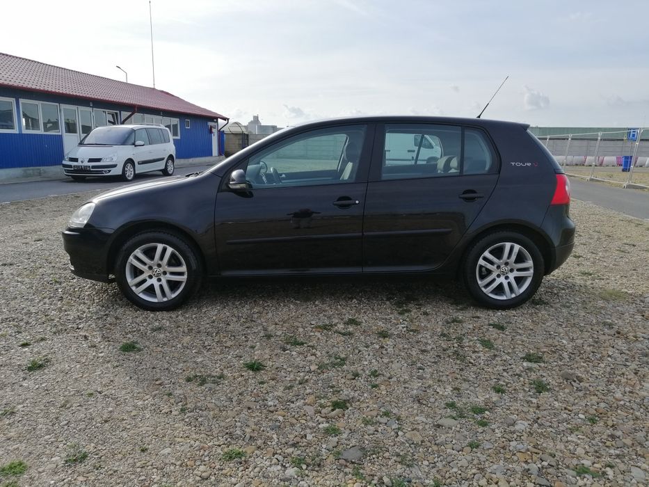 Golf 5 TOUR 1.6 MPI 102CP 2008 benzina