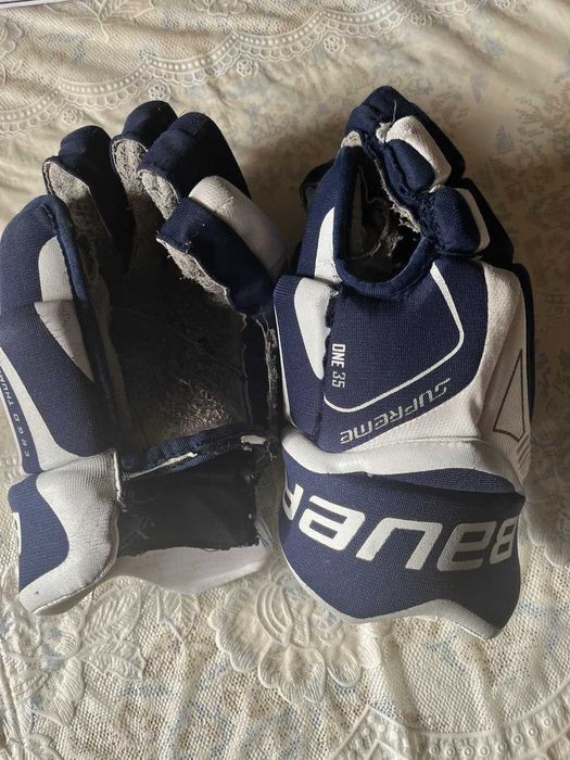 Продам хоккейные краги