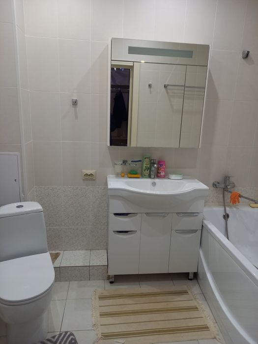 Сдам 1-ком квартиру  60 м.кв.