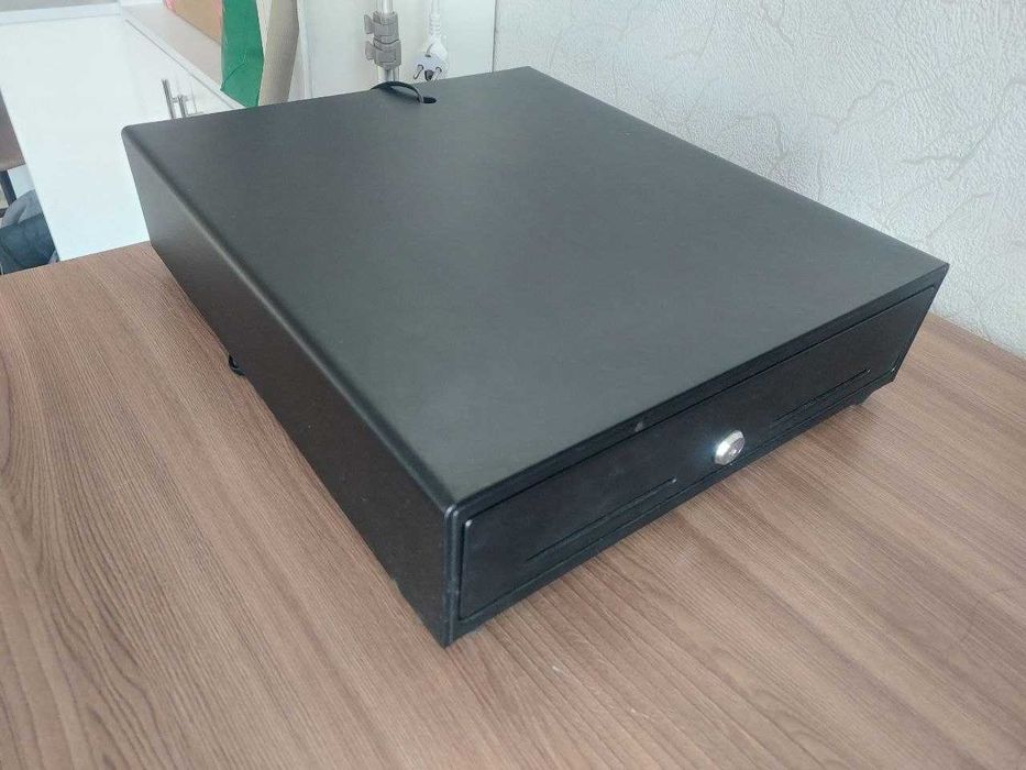 Денежный ящик для денег