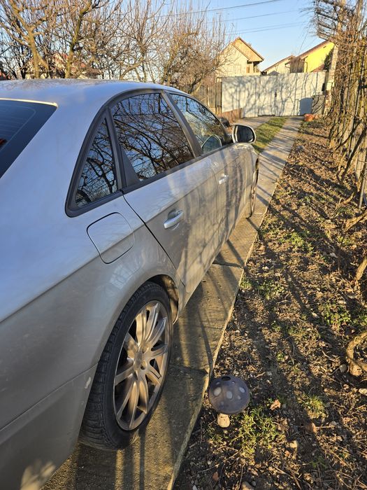 Dezmembrez audi a4 b8