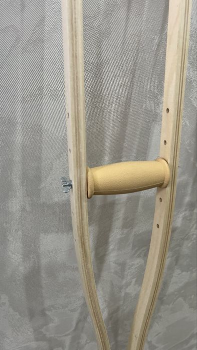 костыли новый деревянный