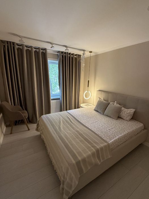 Продаётся 4 х комнатная квартира на 2 этаже 77 серия середина Гагарина