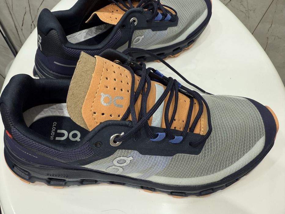 Продам новые кроссовки 100% оригинал