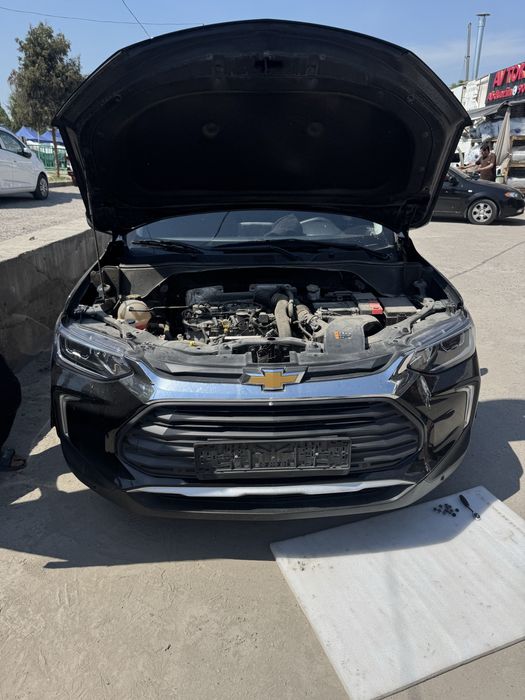 Tracker 2 Premier oblisovka, bamper sotiladi