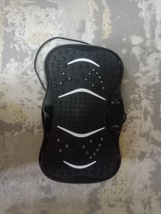 Продам синтезатор и вибро платформу