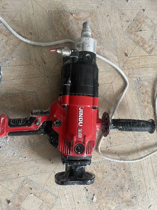 Дрель алмазного бурение