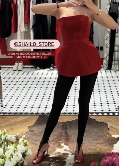 Продам бархатный корсет с баской