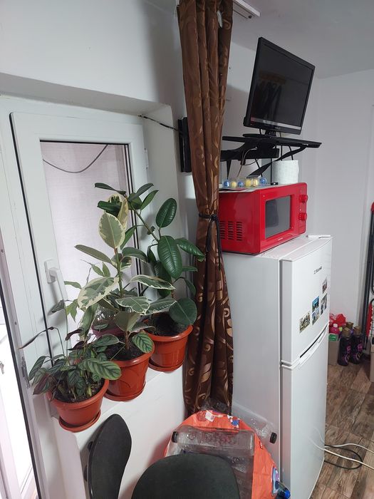 Casa de vanzare 200mp ,10 M deschidere