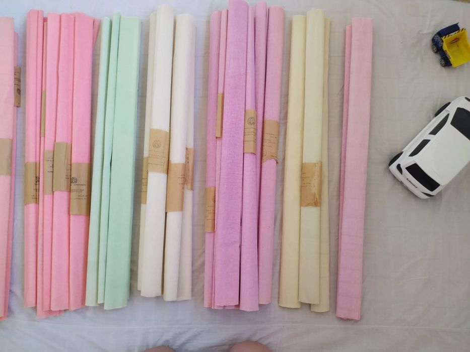 Креповая бумага светлых тонов