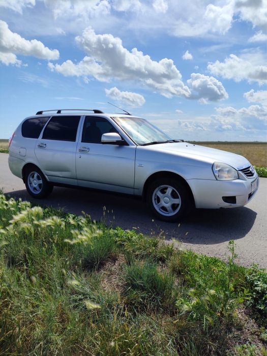 Продам Lada Priora Универсал (ВАЗ-2171), 2012 год