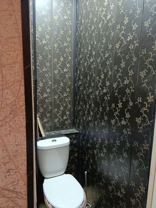 2/2/4 кирпич 56 кв.м. Ул. Нилуфар! 44000