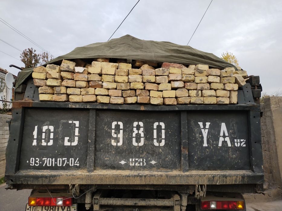 Б.у гишт.пишган гишт.шлакаблок.клинец.кум.тош.тупрок.кампот.шебен