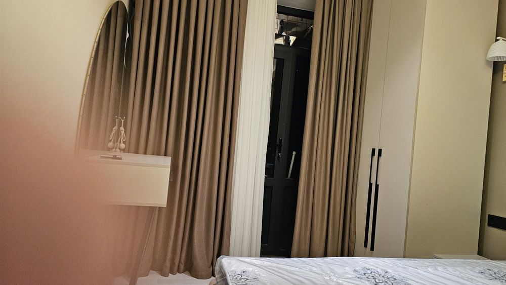 Uy sotiladi yaqeen domlari 50 maktab