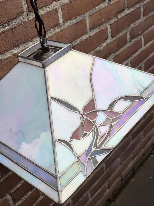 TIFFANY ,витражен полилей,лампа