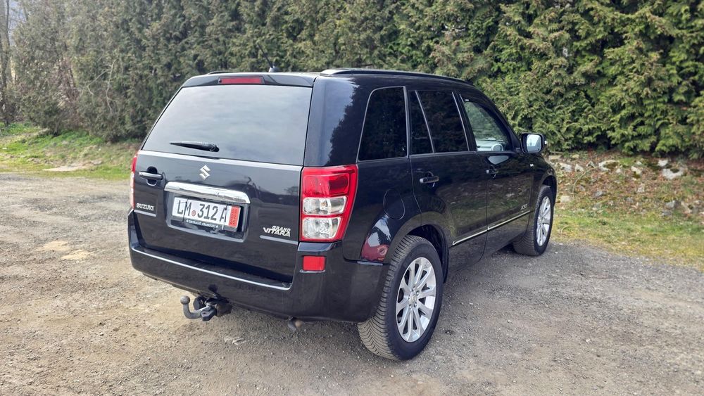 Suzuki Grand Vitara x30 4x4 navi trapa full