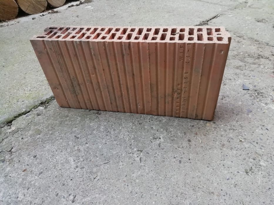 Cărămidă  Wienerberger 10x24x50