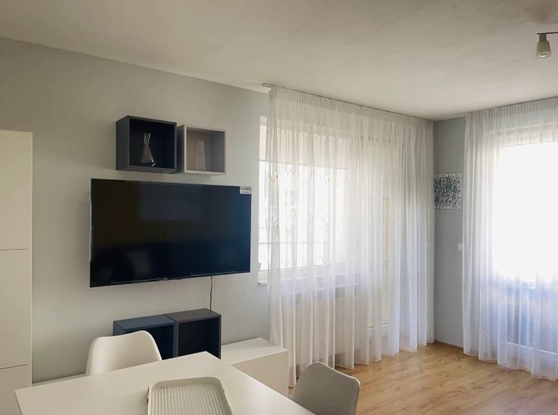 Дава се под наем Двустаен апартамент в София, Дружба 2 - 60 кв.м за 770 € - Снимка #3